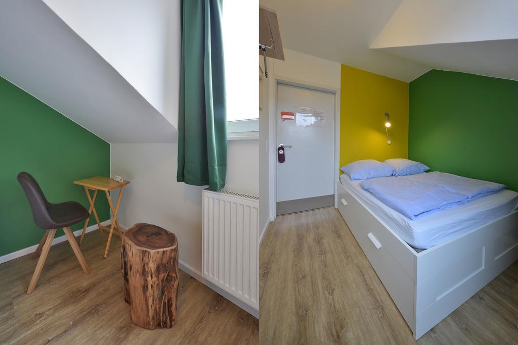 Townside Hostel BRE Room photo